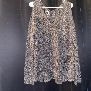 Maurice’s Black and white knit sweater